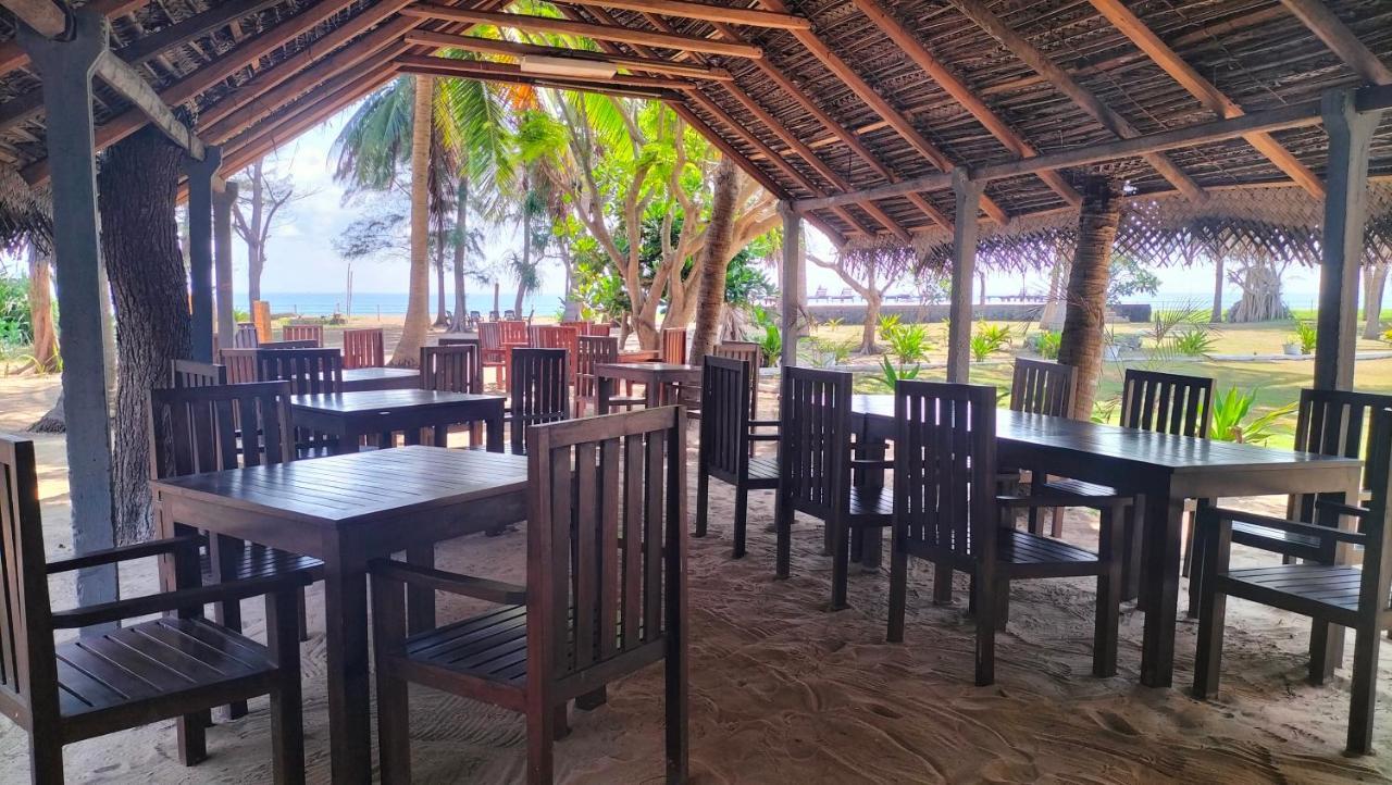 Hotel Coral Bay Trincomalee Extérieur photo